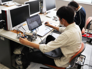 専門科目の様子(電子制御工学科1年)