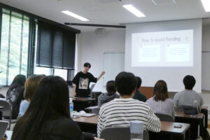 KMITL留学生と英語演習の授業で交流（2024）