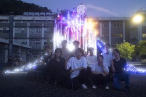 校内イルミネーションの点灯式を行いました。(2025.7)