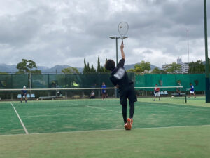 ソフトテニス部が第69回舞鶴ソフトテニス選手権大会に参加しました。