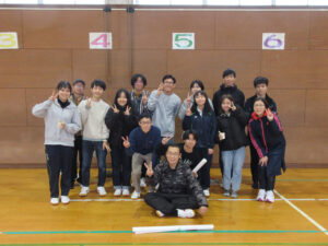 本校学生が朝来自主防災総合防災訓練に体験訓練の指導者として参加しました。