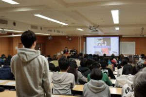 ダイバーシティ推進とキャリア教育のための講演会を開催しました。